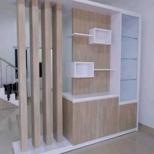 partisi ruangan penyekat ruangan hpl lemari hias lemari ruang tam